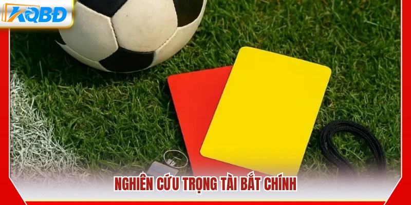 Tìm hiểu xu hướng rút thẻ của trọng tài chính